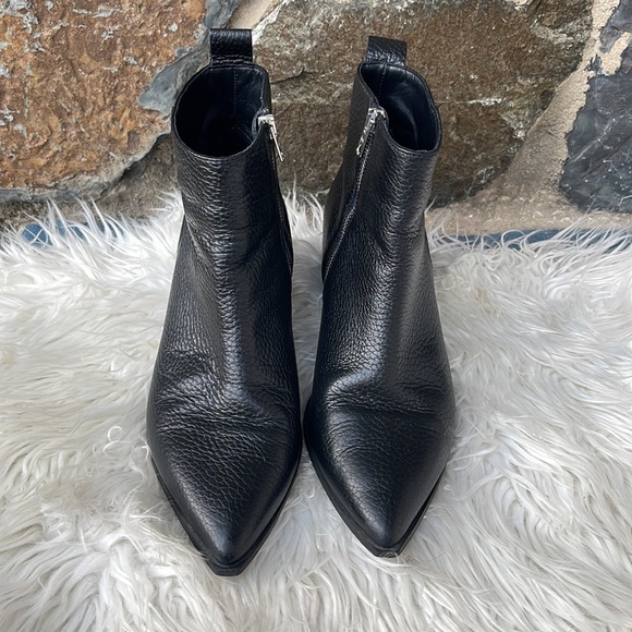 Everlane The Boss Boot Pebbled Black Italian Leather Block Heel size 8.5 - Picture 8 of 13